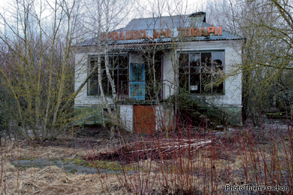 Photo d'une maison abandonnée.