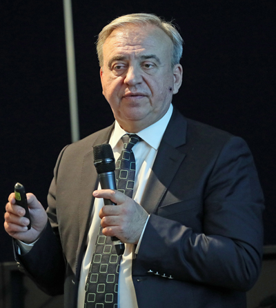Le professeur Yuri BANDAJEWSKY lors de la conférence sur le thème « Les conséquences sanitaires de Tchernobyl » le vendredi 7 décembre 2018 à Strasbourg