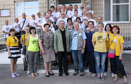 Le professeur Yuri BANDAJEWSKY et la délégation de l'association les Enfants de Tchernobyl en 2018